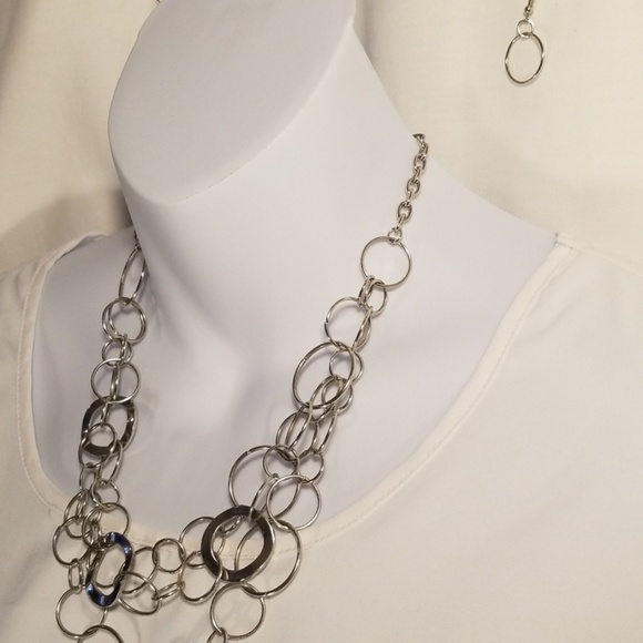 Circles Necklace and Earrings - Picture 5 of 7